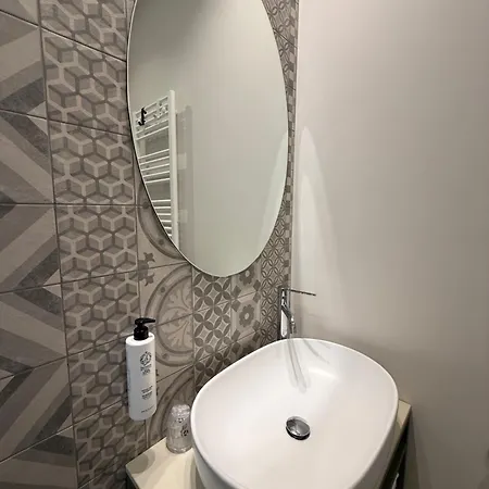 Bed and breakfast Wakeapp Tech 4*
