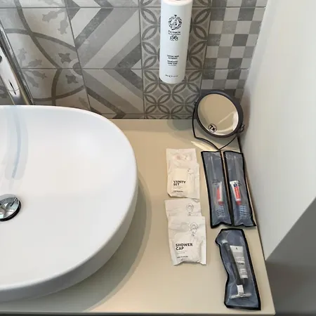 Bed and breakfast Wakeapp Tech 4*
